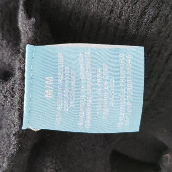 🎁10 for $100🎁. Penmans Black sequin Sweater - Picture 7 of 7